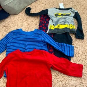 Lot of 5 2T boys clothes
